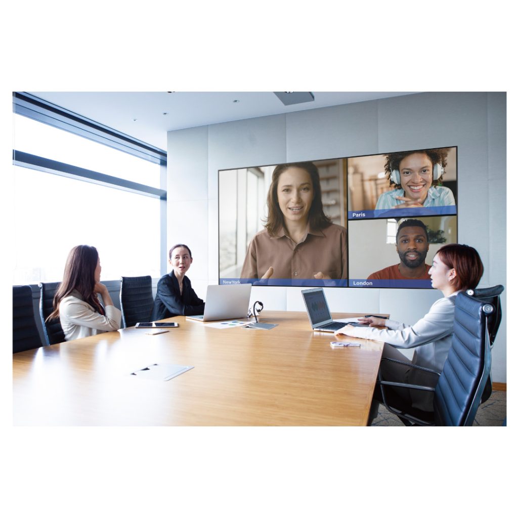 NWU-120HDをオンラインミーティングで使用しているイメージ