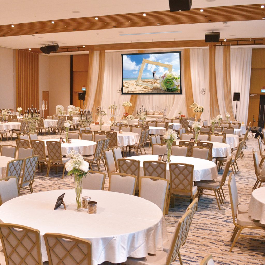 SLW-120HDを宴会場で使用したイメージ